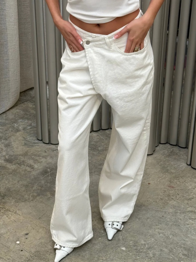 Dissh "Cameron" Off-White" Criss/Cross-High-Waist Straight-Leg Jeans Euc/Sz 29 — image 2 of 8